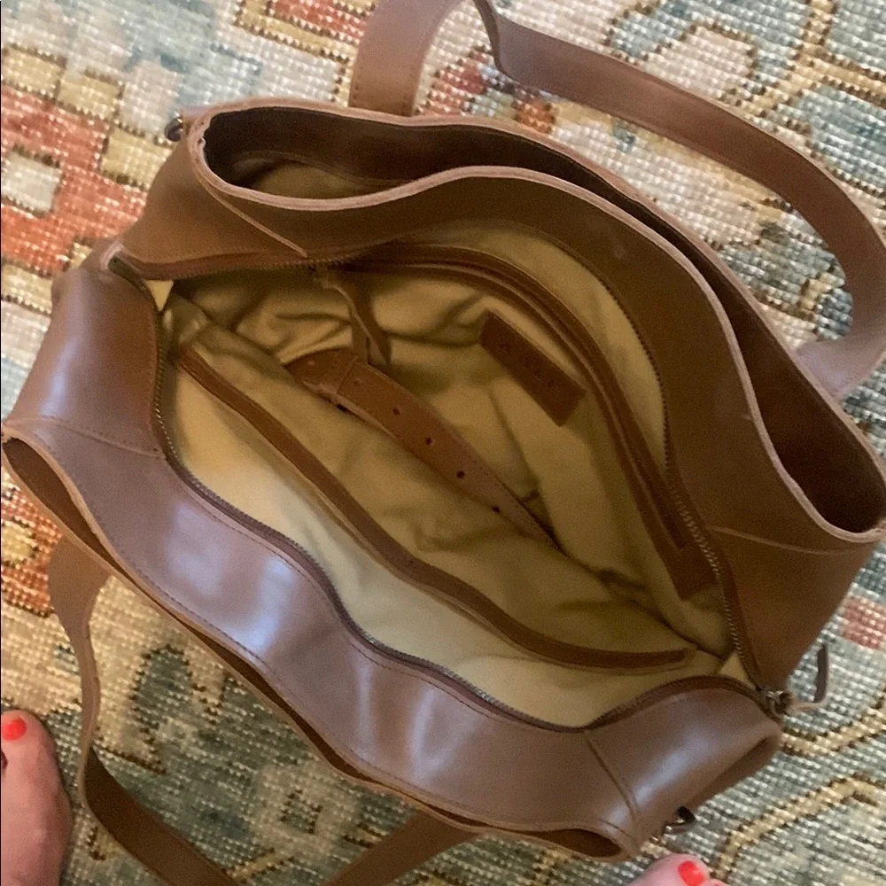 Able Brown Leather Tote with Structured Design - Picture 3 of 10